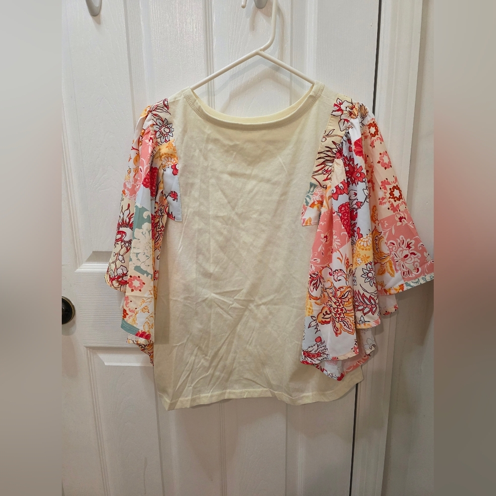 Floral Patchwork Sleeve Top